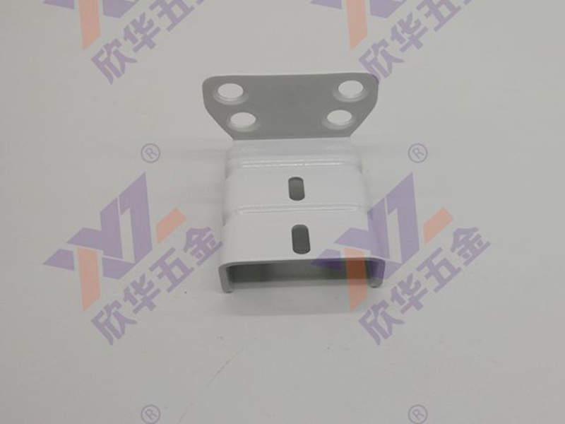 汽車沖壓件磕碰噴漆工藝處理流程